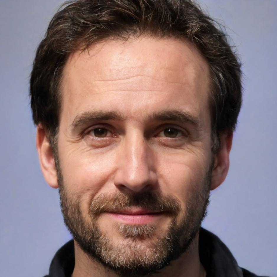 Investment strategy expert Magnus Blackwood